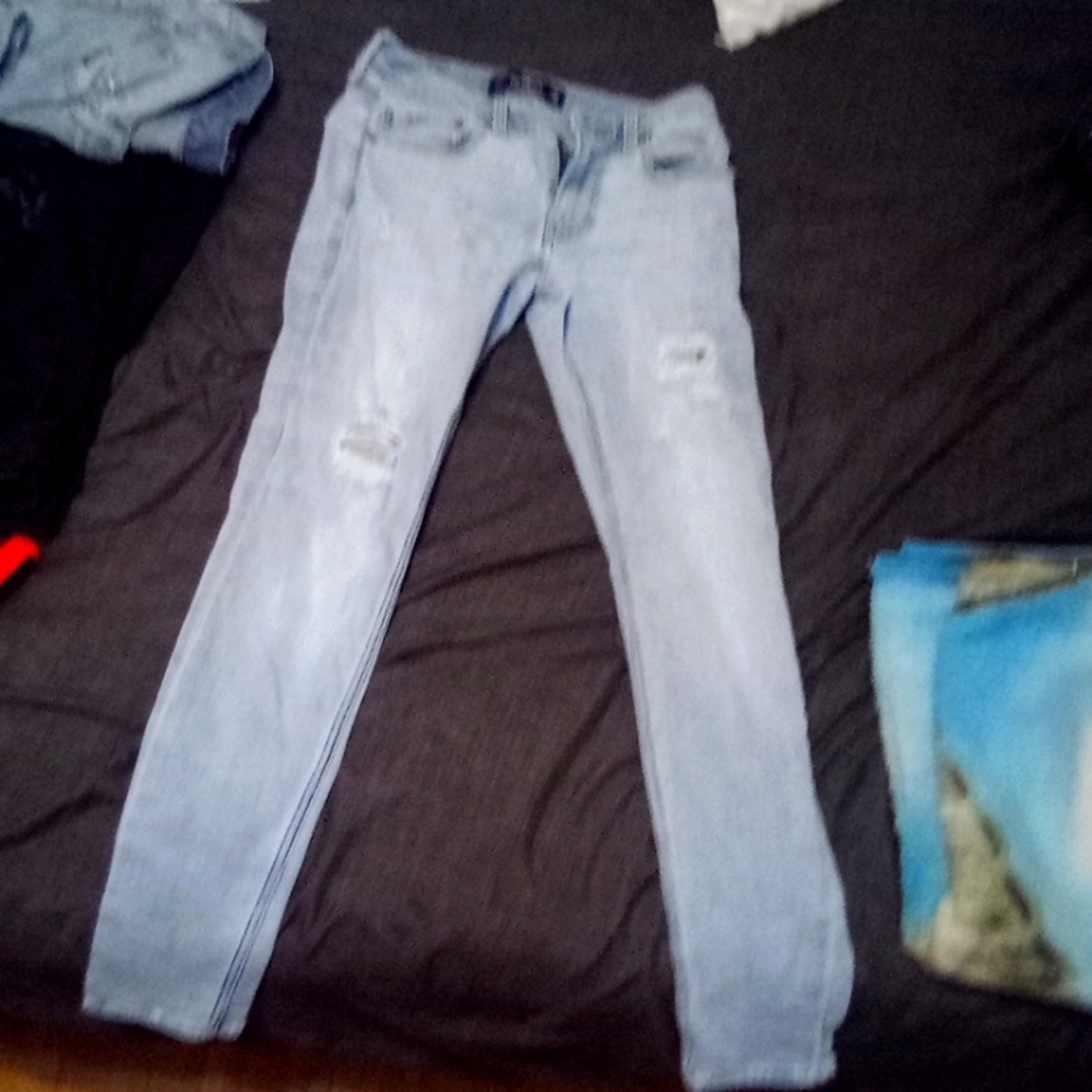 Ripped jeans